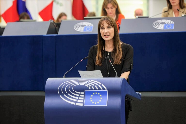 ElenaKountoura_EPlenary.jpg