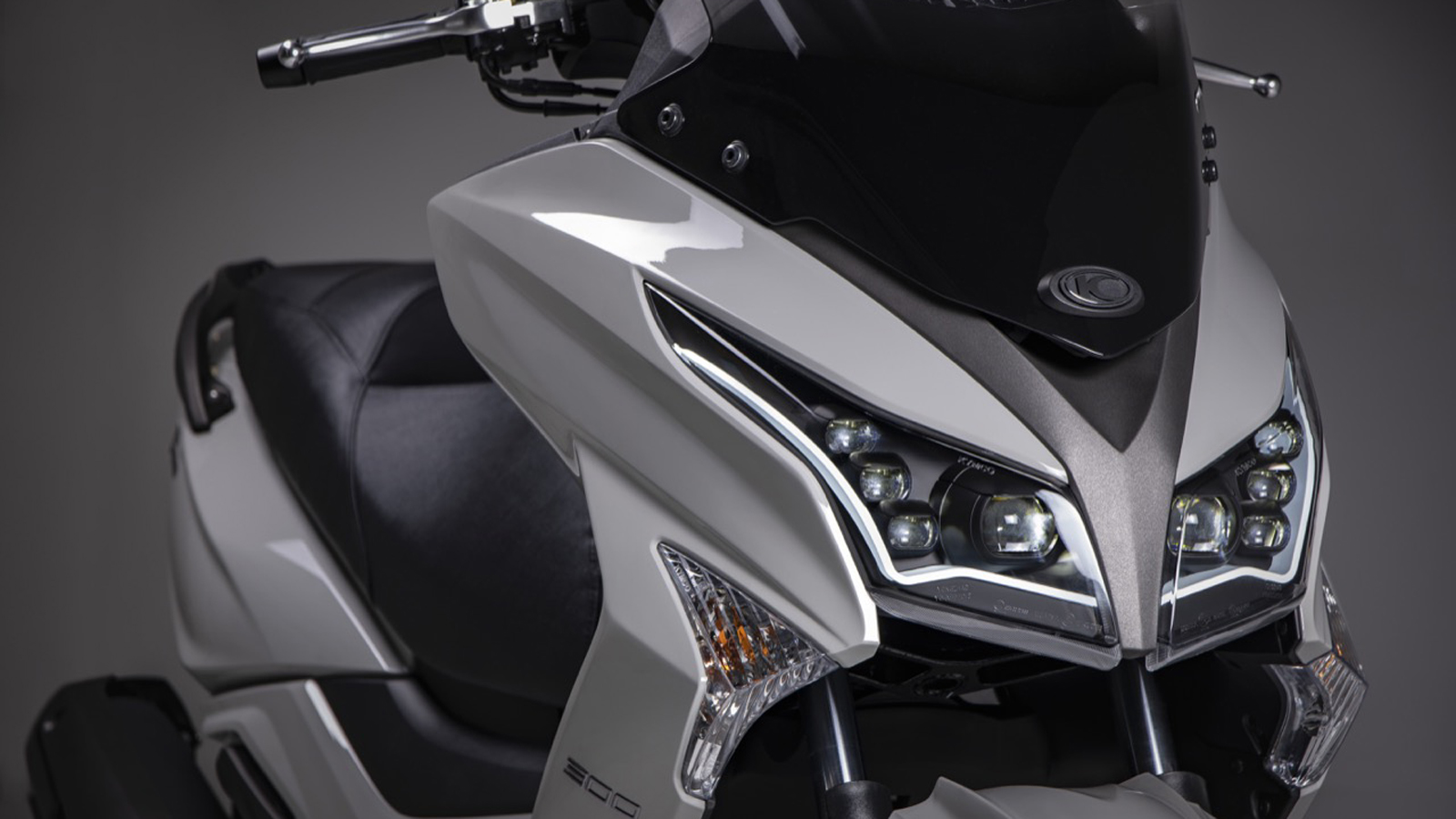 Kymco-X-TOWN-300i-ABS-E5_new.jpg