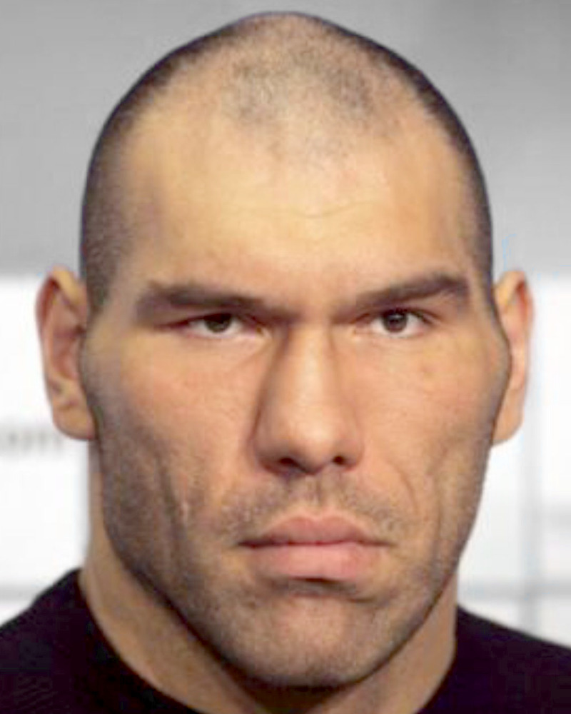 Nikolai_Valuev.jpeg