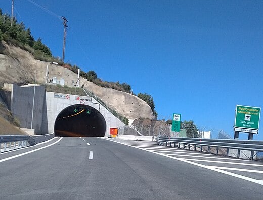 Panagopoula_tunnel_section_2.jpg