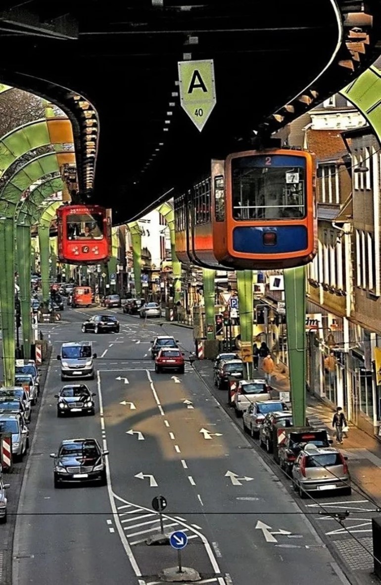 Suspension Railway in Wuppertal, Germany (2).jpg