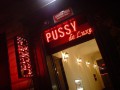 Pussy De Luxe