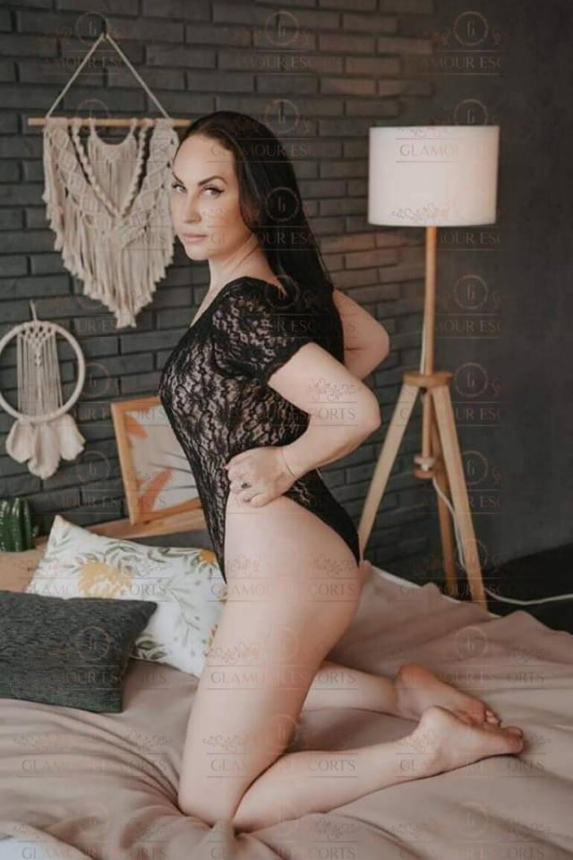 Lena (GlamourEscorts)  escort