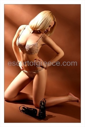 Sasha (Greece-escort-service) citytour