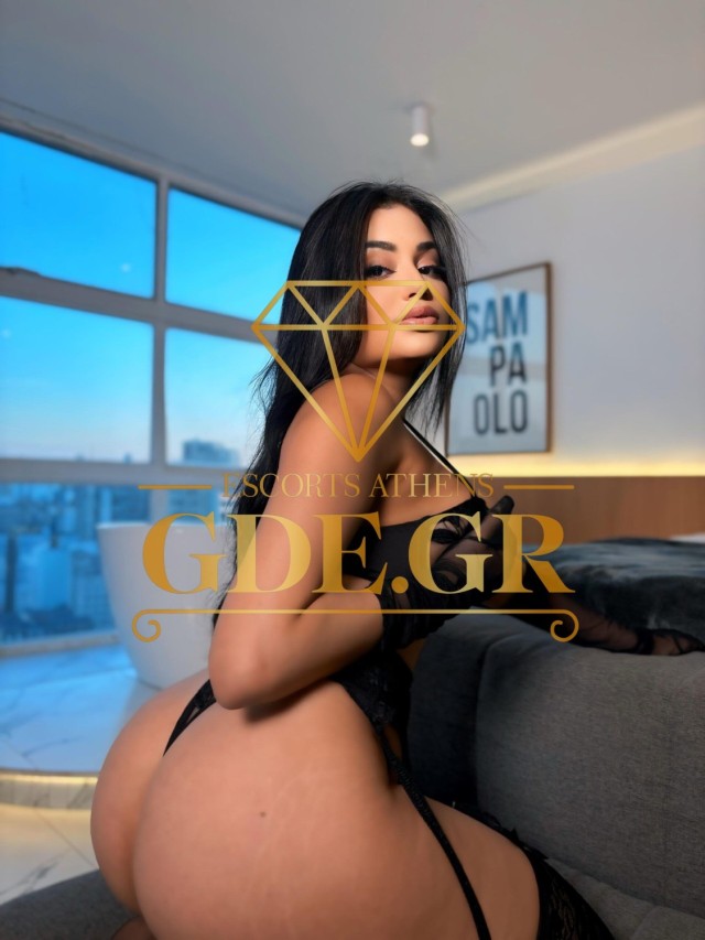 LAURA-SENSUAL-CURVY-LATIN-GDE-ATHENS-CALL-GIRL-9-scaled