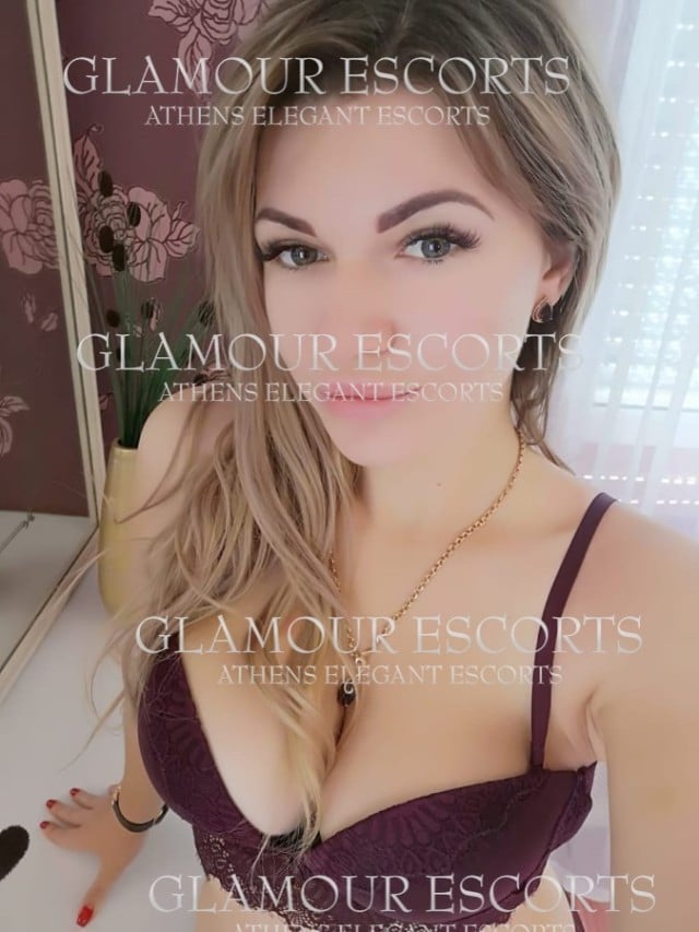 Leona (GlamourEscorts)  escort