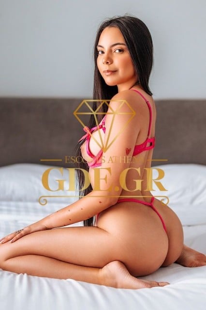 Izabella4 (Golden-Diamond-Escort)  escort