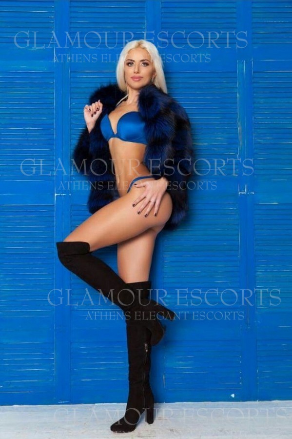 Vika2 (GlamourEscorts)  escort