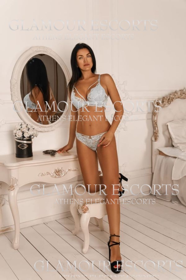 Nelly3 (GlamourEscorts)  escort