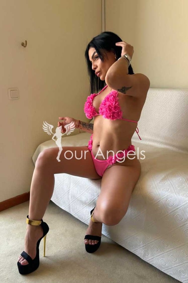 paola-latin-escort-yourangels-6