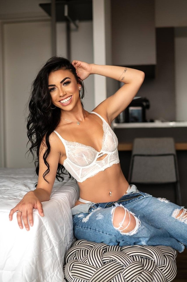 Alina Red Love Escort (Θεσσαλονίκη)  escort