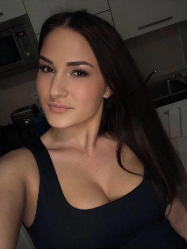 Megan2 (Dream Girls)  escort