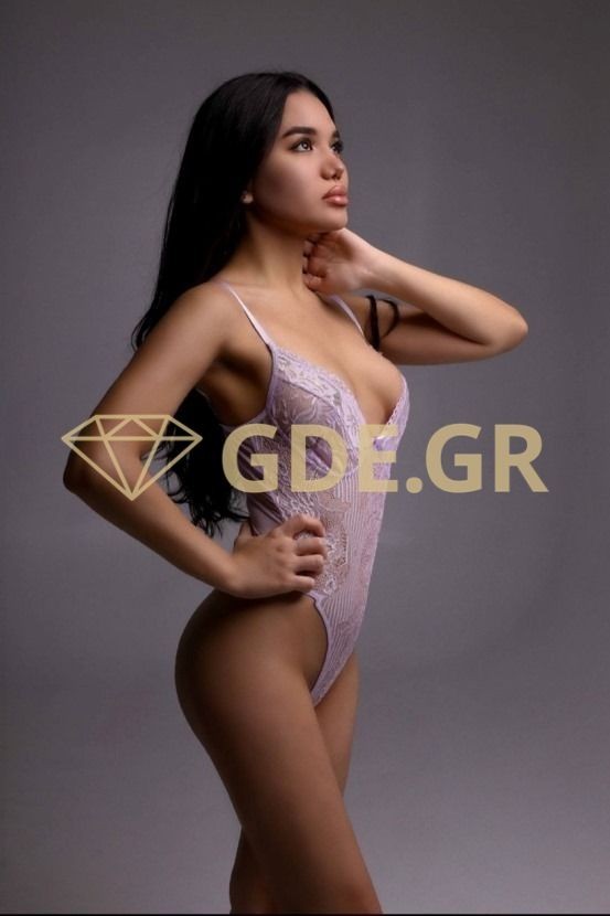 Ramina (Golden-Diamond-Escort)  escort