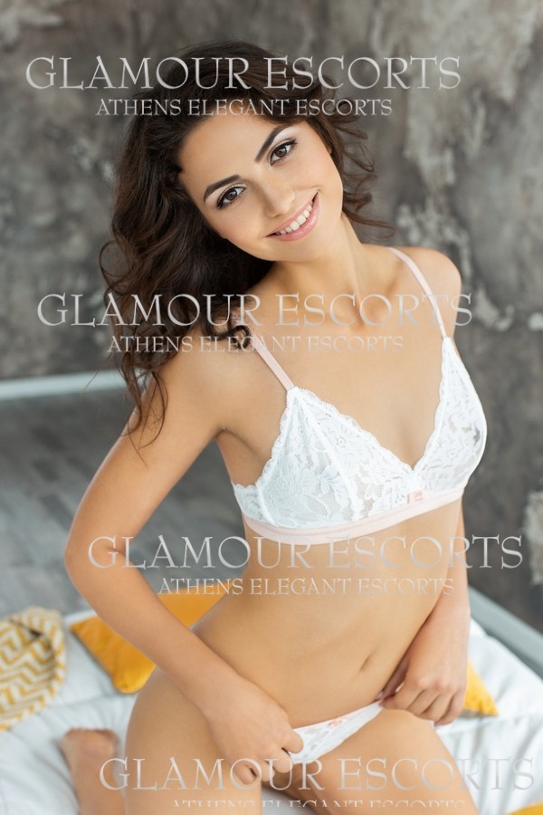 Alya (GlamourEscorts)  escort